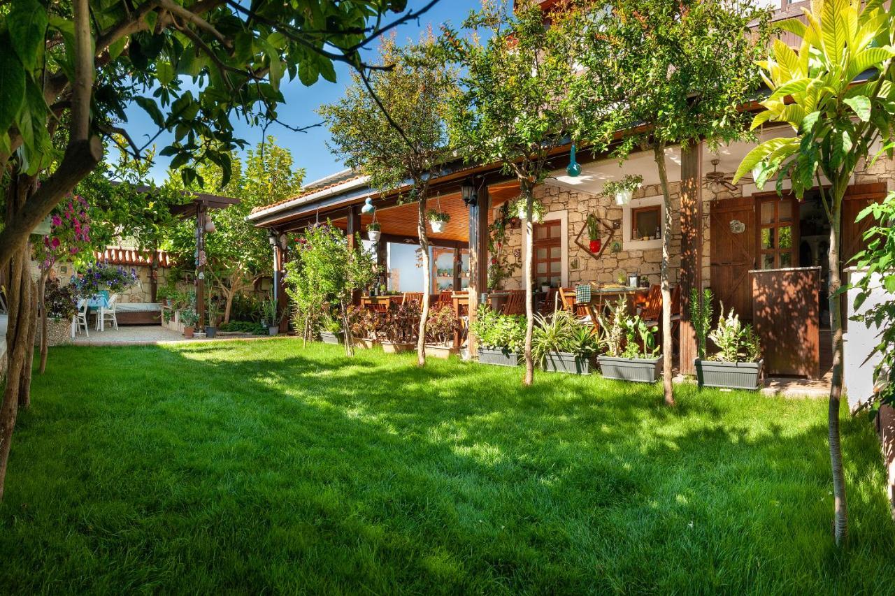Flores Hotel Alaçatı Exterior photo